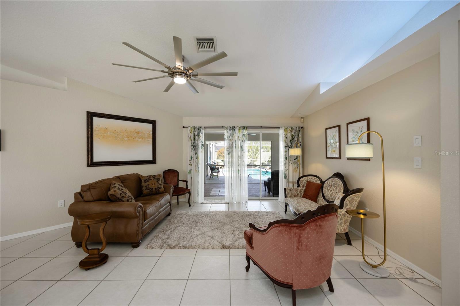 Image 9 of 56 For 23454 Rocket Avenue