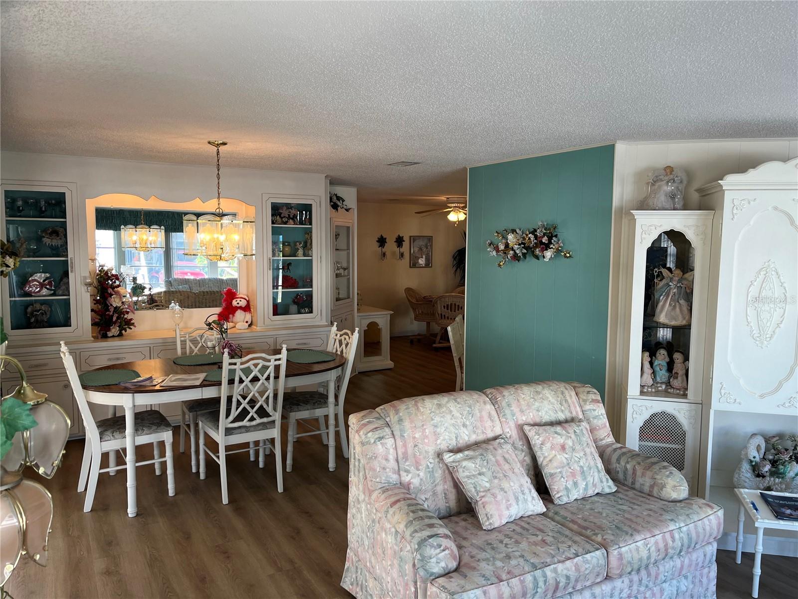 Image 10 of 49 For 518 Cervina Drive N