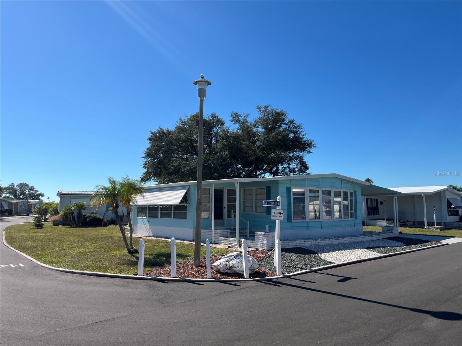 Image 2 of 49 For 518 Cervina Drive N