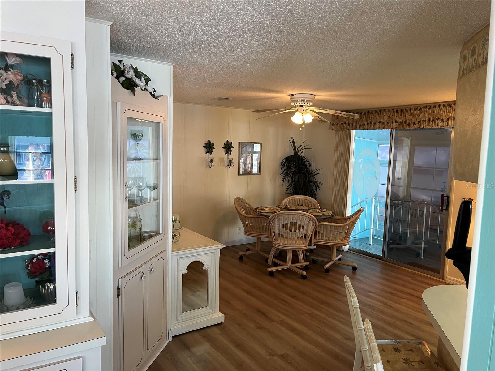 Image 21 of 49 For 518 Cervina Drive N