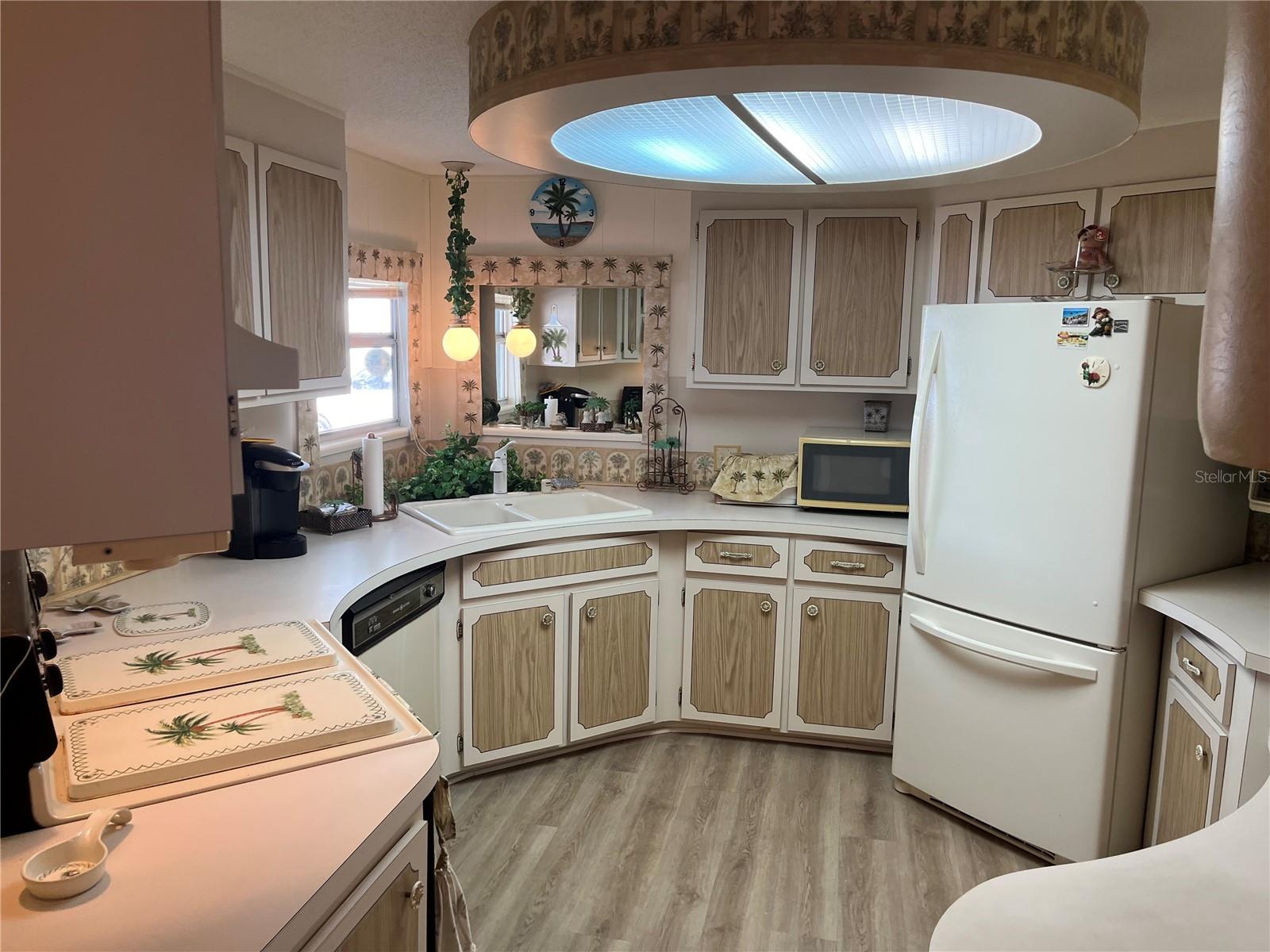 Image 27 of 49 For 518 Cervina Drive N