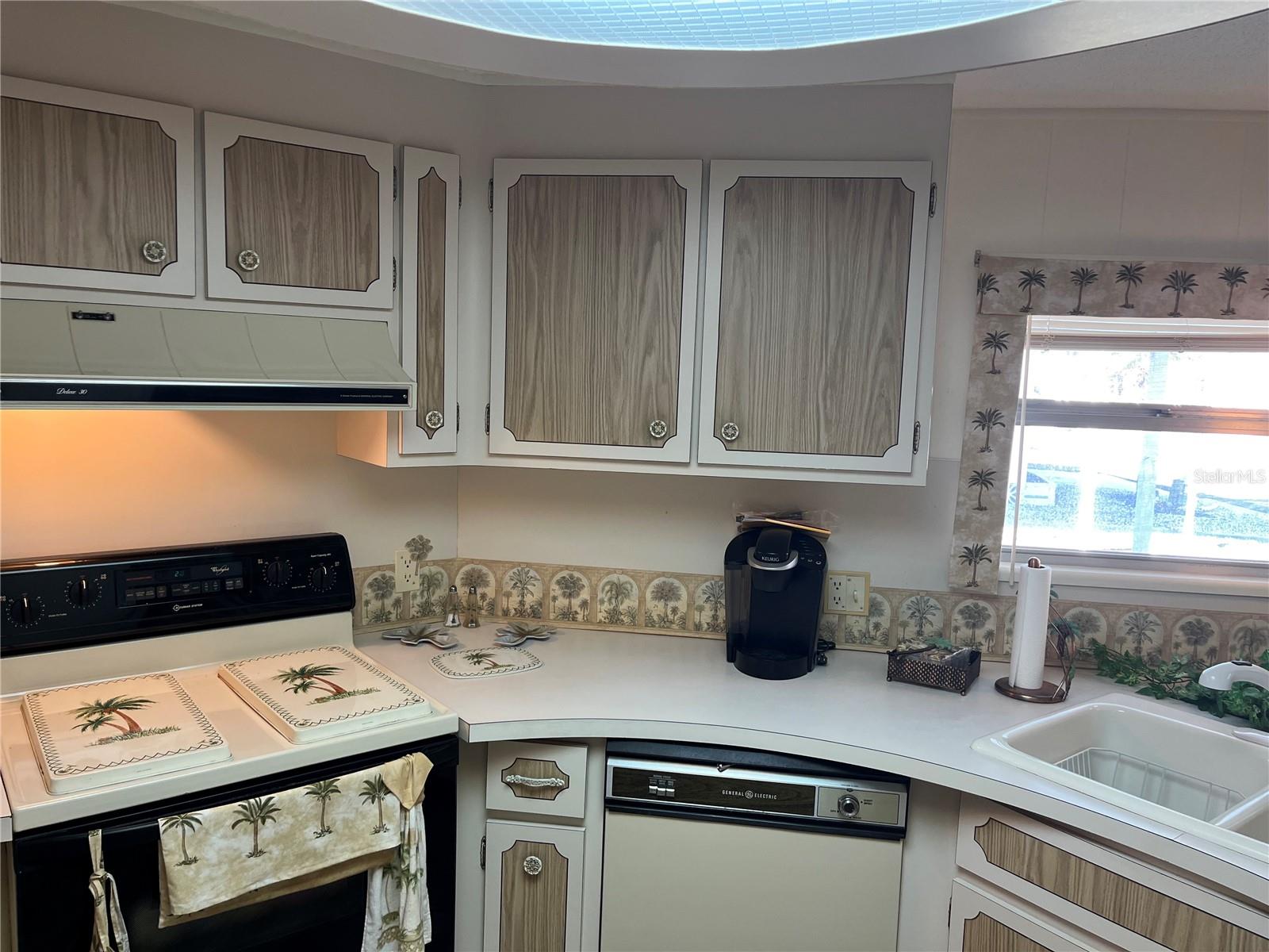 Image 30 of 49 For 518 Cervina Drive N