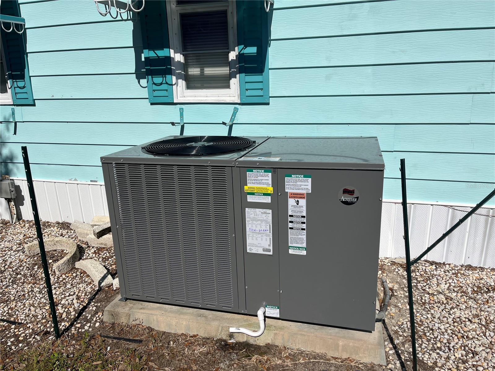 Image 4 of 49 For 518 Cervina Drive N