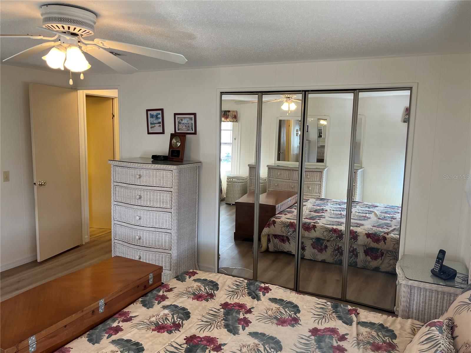 Image 41 of 49 For 518 Cervina Drive N