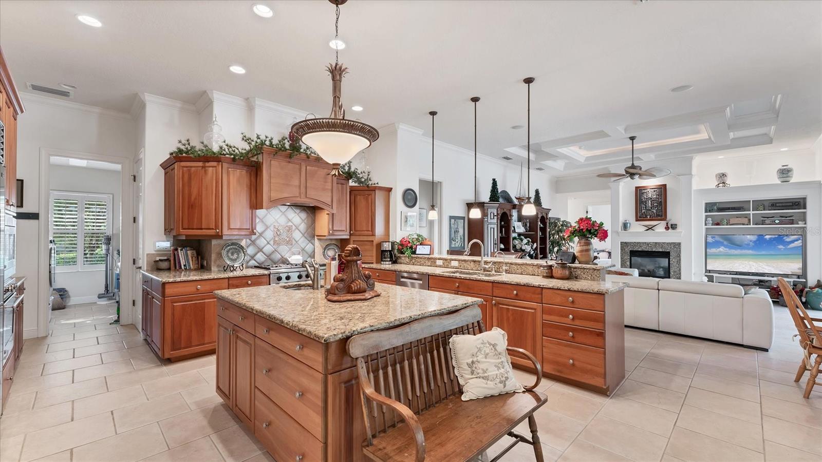 Image 8 of 48 For 6805 Areca Boulevard