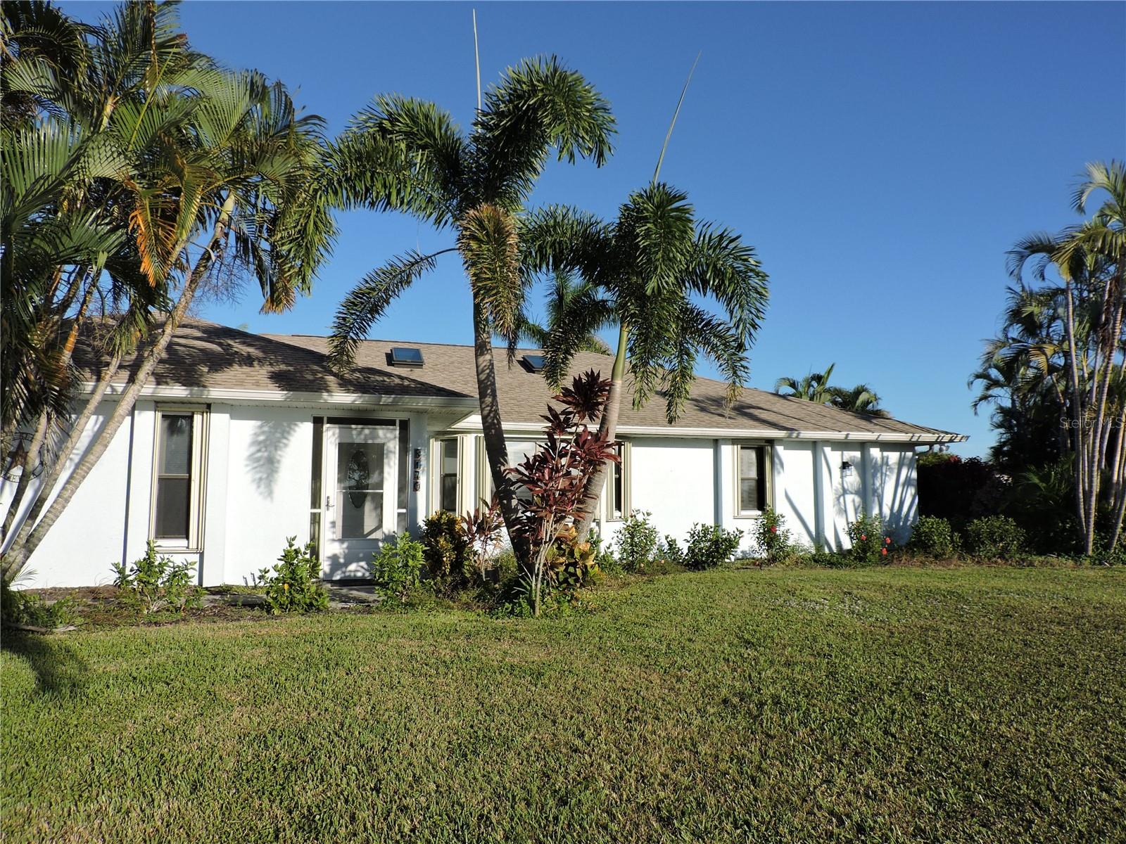 Image 3 of 65 For 8170 Casa De Meadows Drive