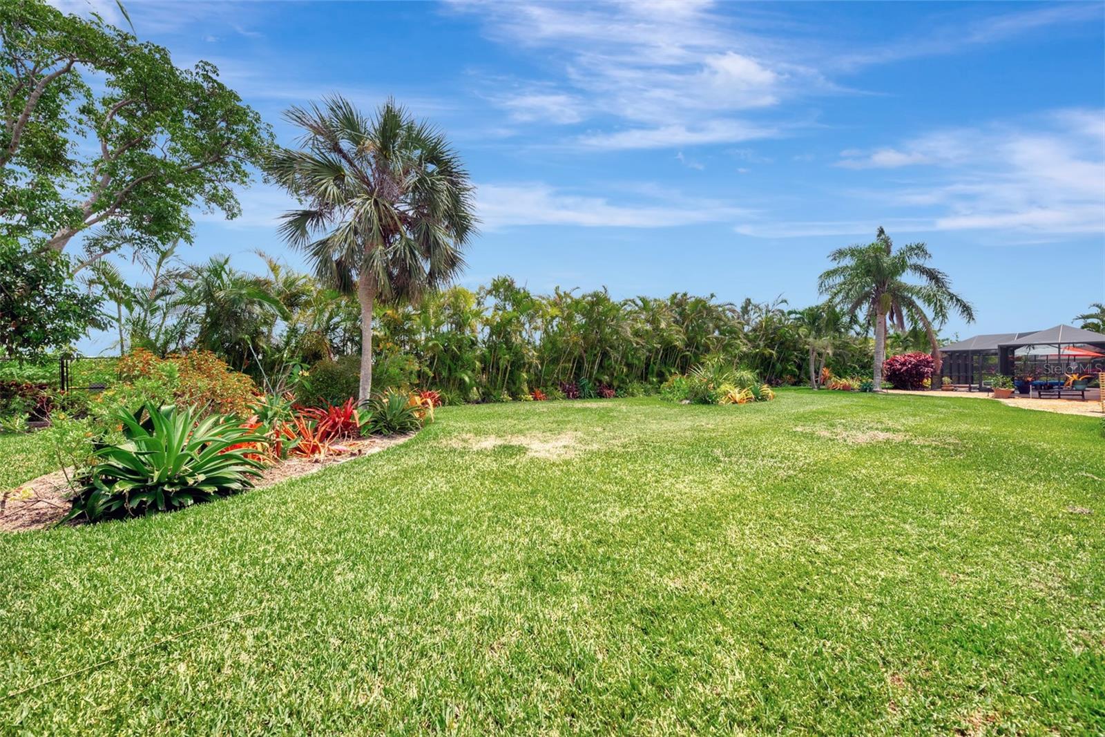 Image 8 of 65 For 8170 Casa De Meadows Drive