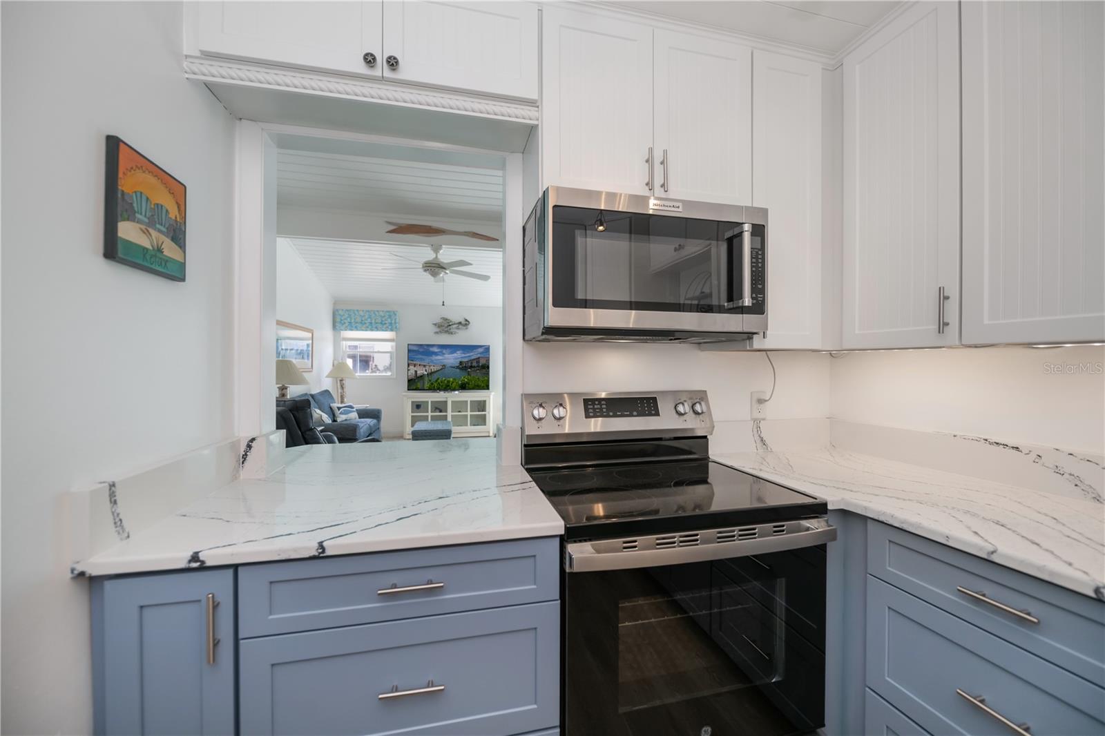 Image 10 of 65 For 907 Gibbs Road 6