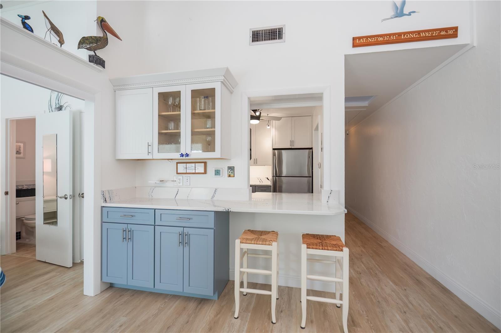 Image 11 of 65 For 907 Gibbs Road 6