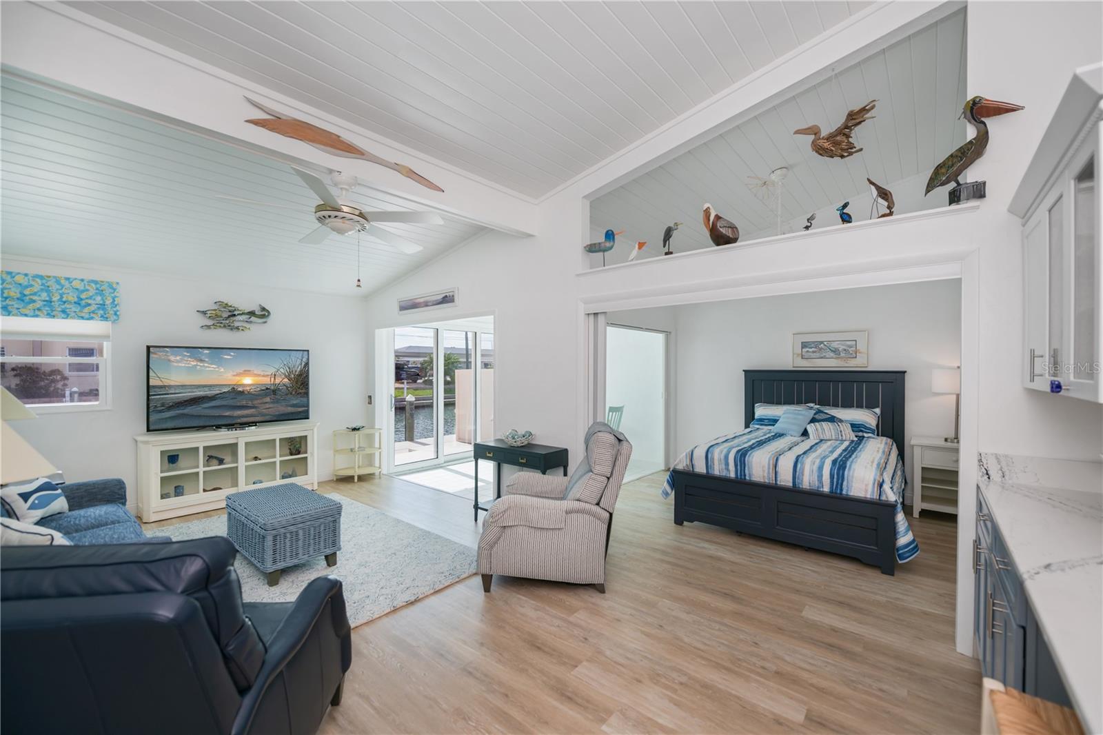 Image 15 of 65 For 907 Gibbs Road 6