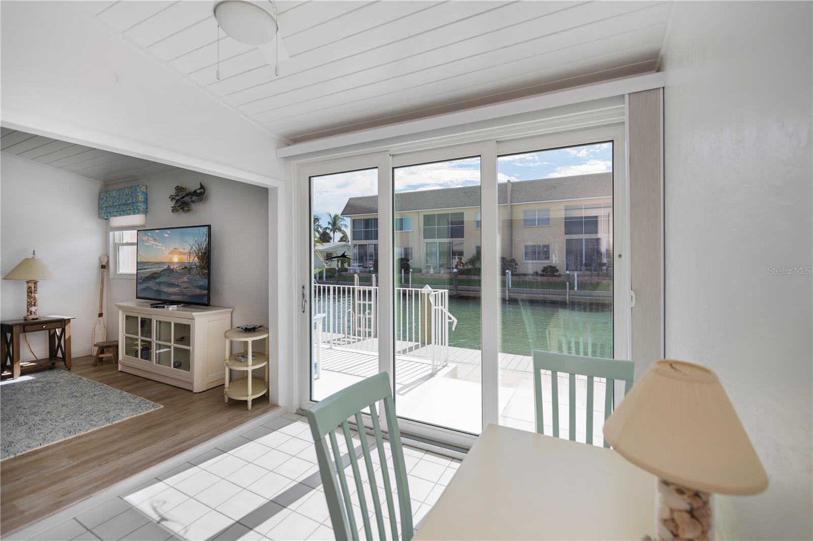 Image 22 of 65 For 907 Gibbs Road 6