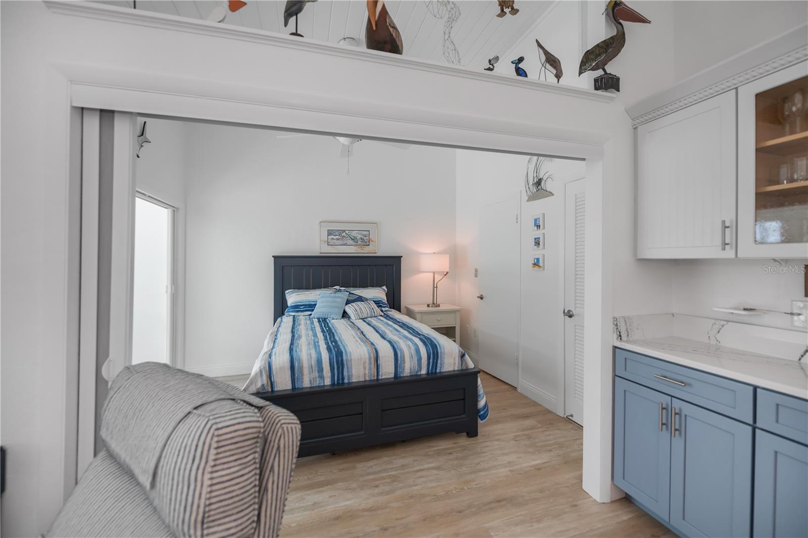 Image 23 of 65 For 907 Gibbs Road 6