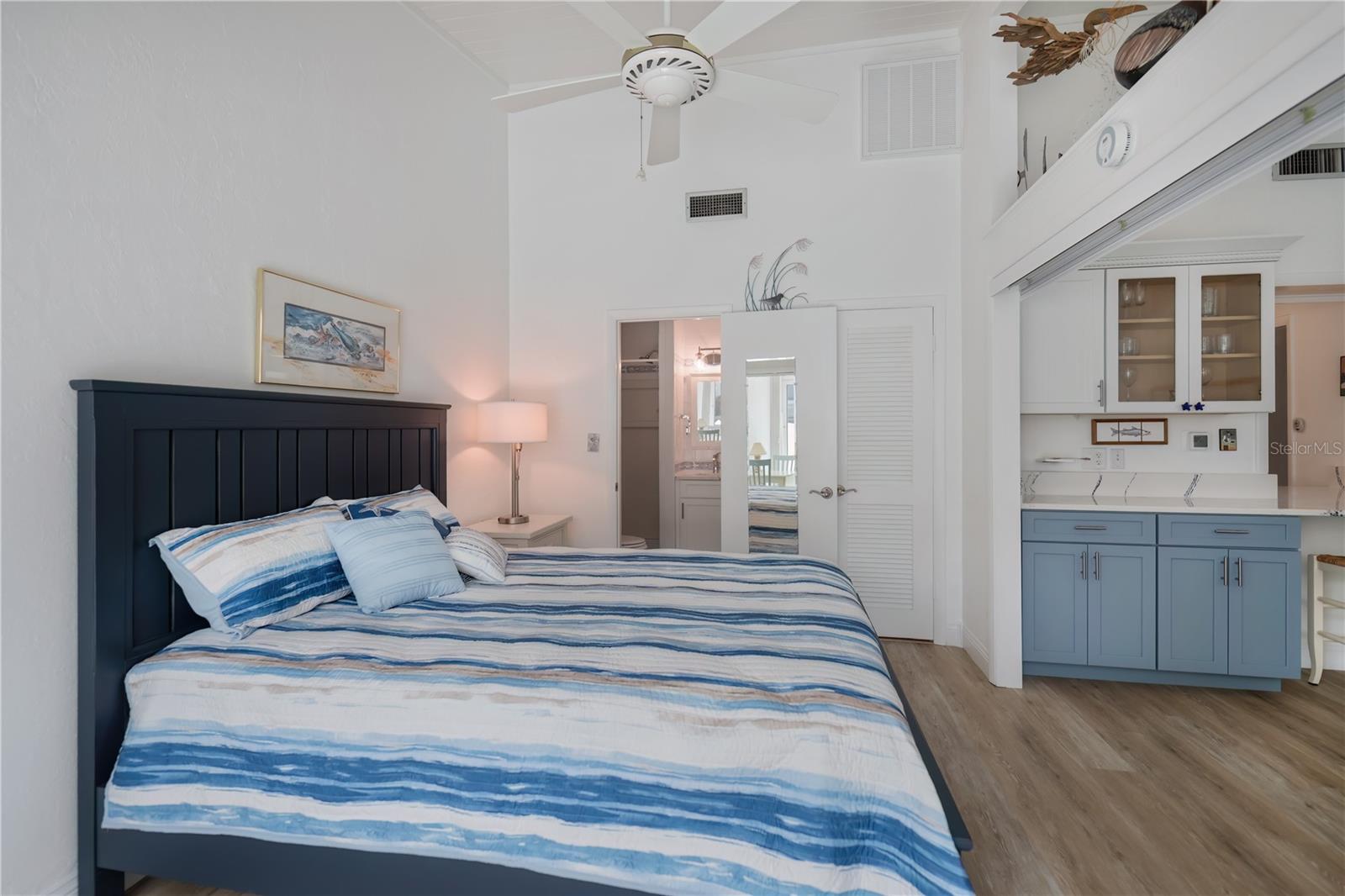 Image 26 of 65 For 907 Gibbs Road 6