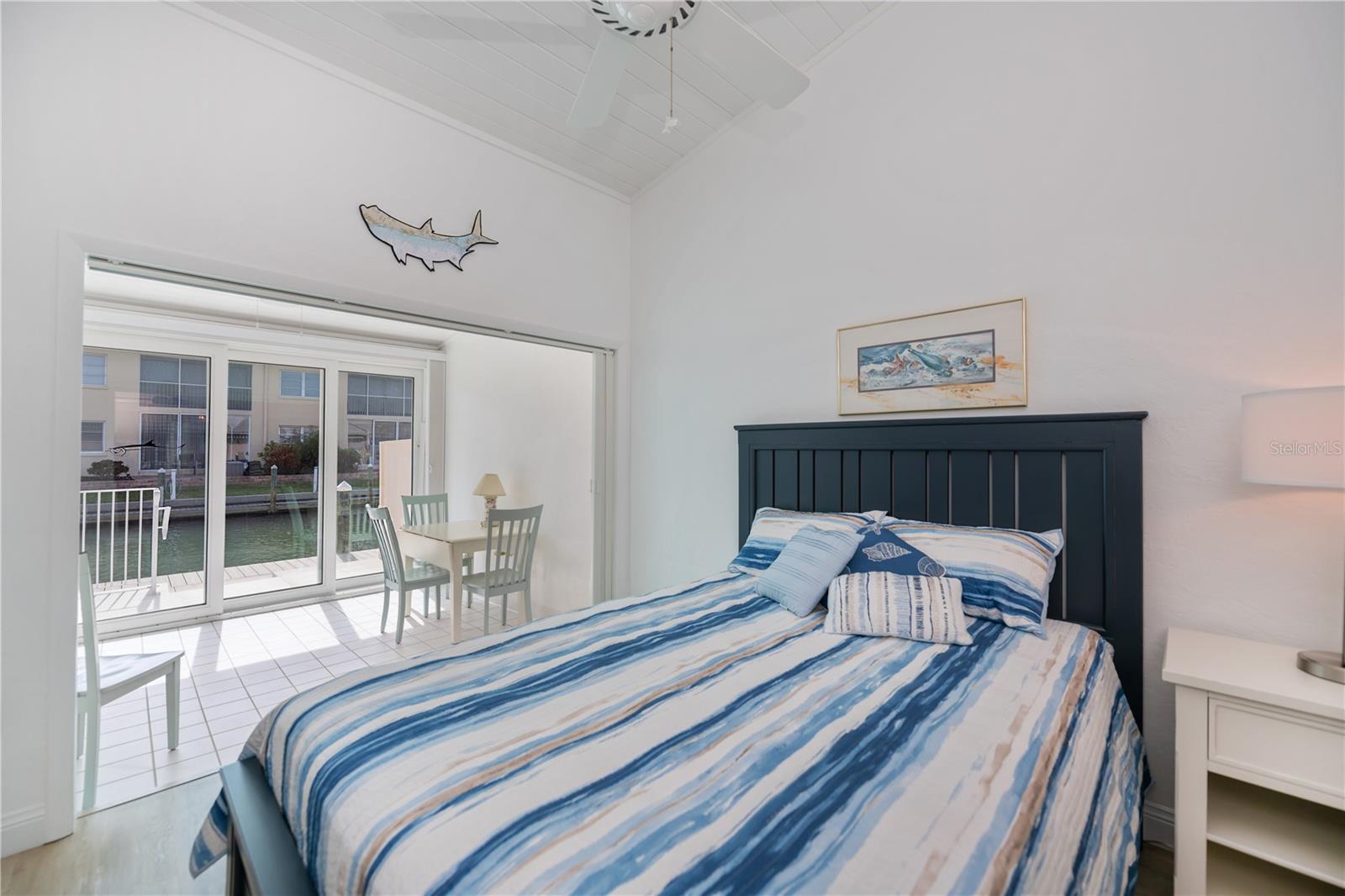 Image 27 of 65 For 907 Gibbs Road 6