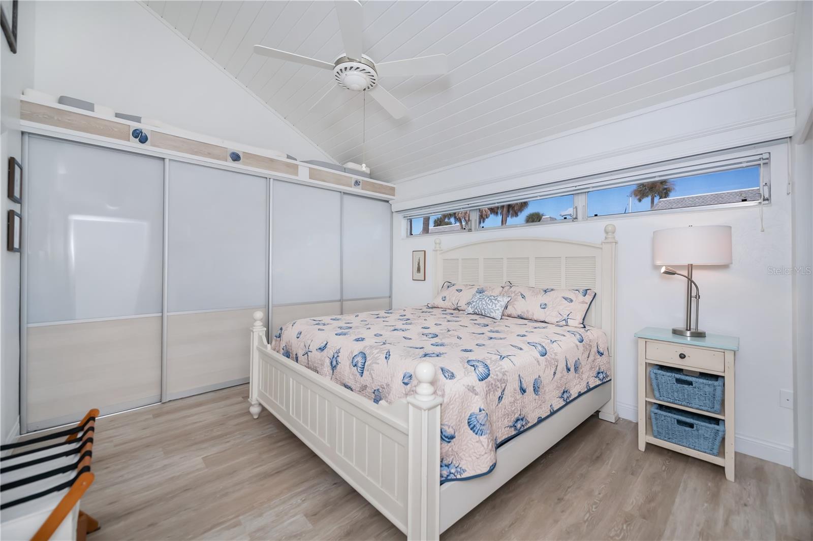 Image 34 of 65 For 907 Gibbs Road 6