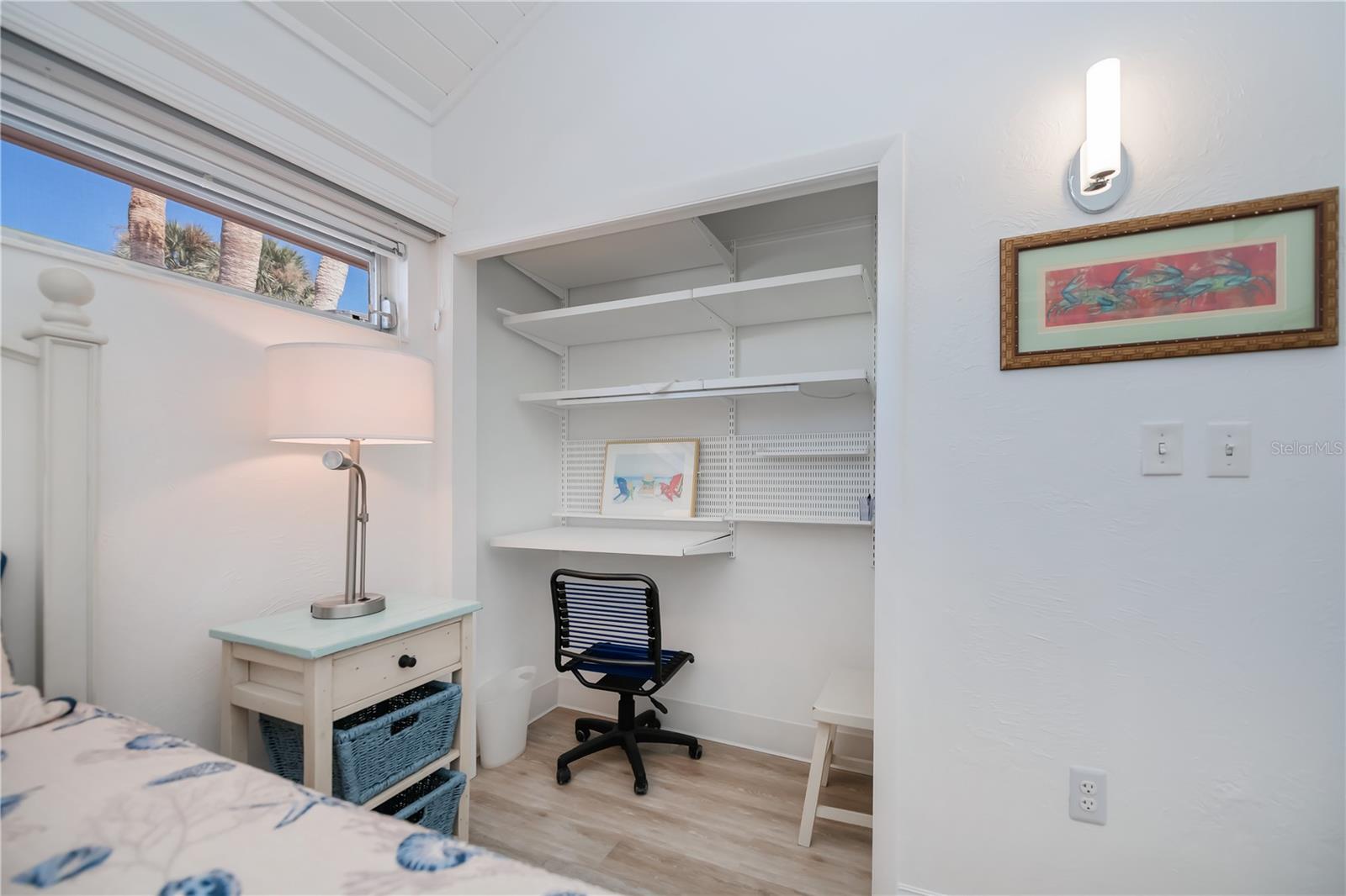 Image 40 of 65 For 907 Gibbs Road 6