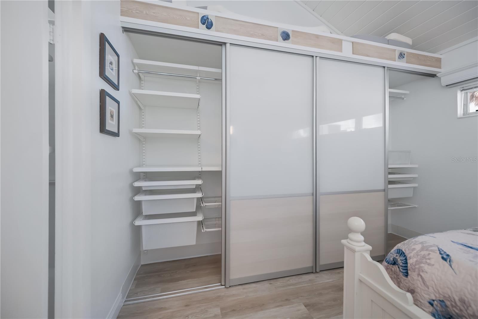 Image 43 of 65 For 907 Gibbs Road 6