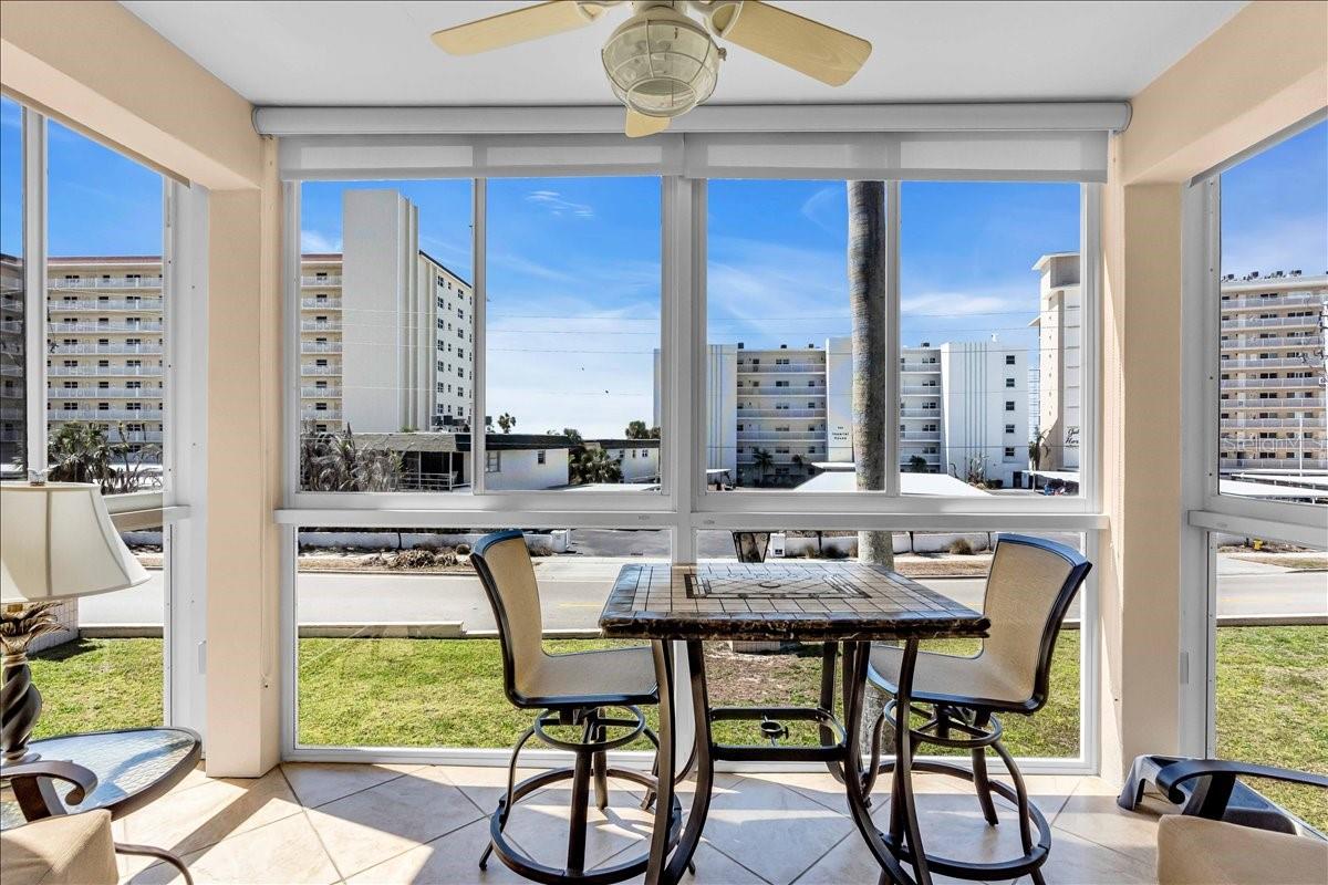 Image 12 of 37 For 200 The Esplanade N B3