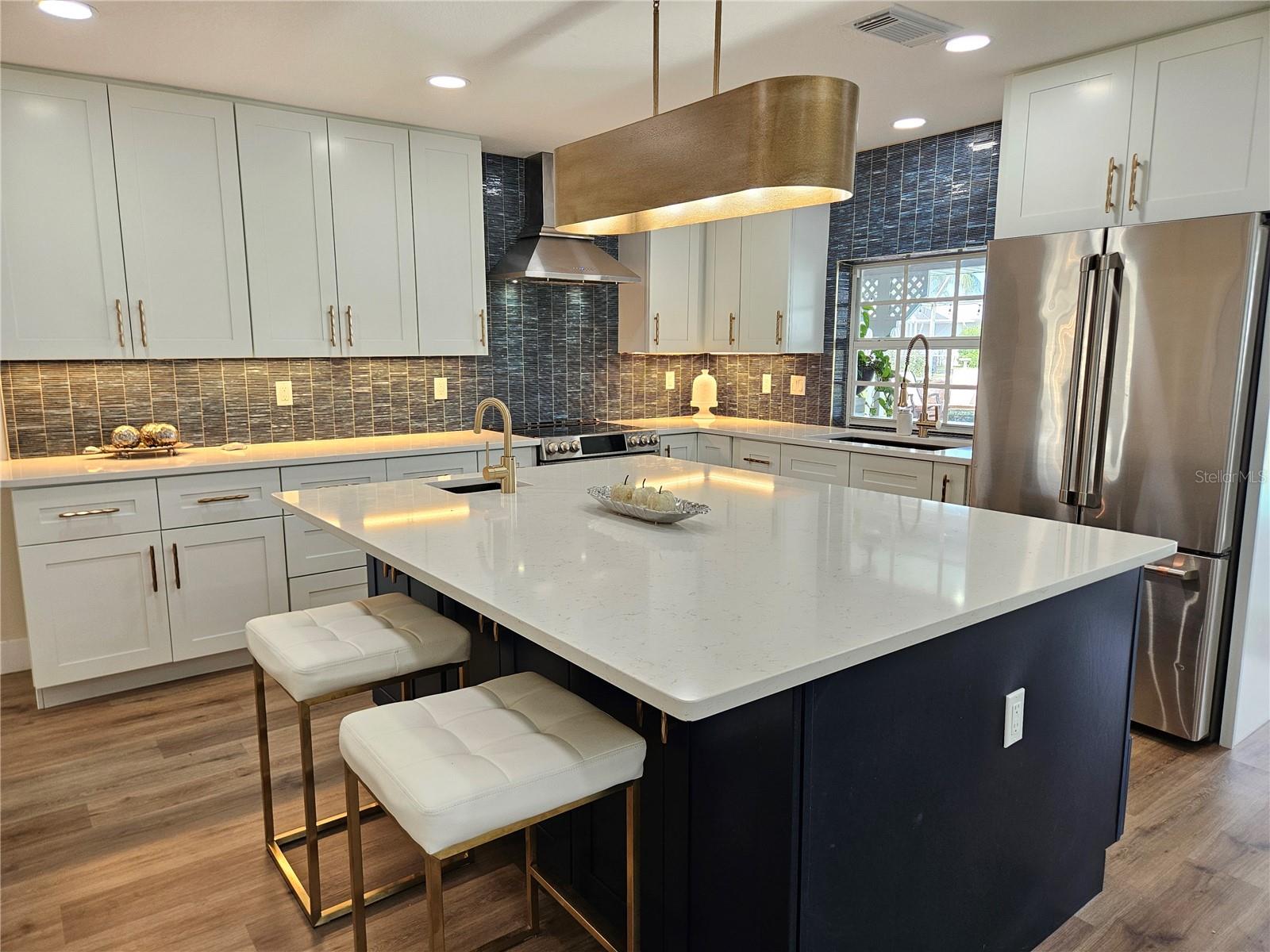 Image 15 of 52 For 917 Gondola Drive