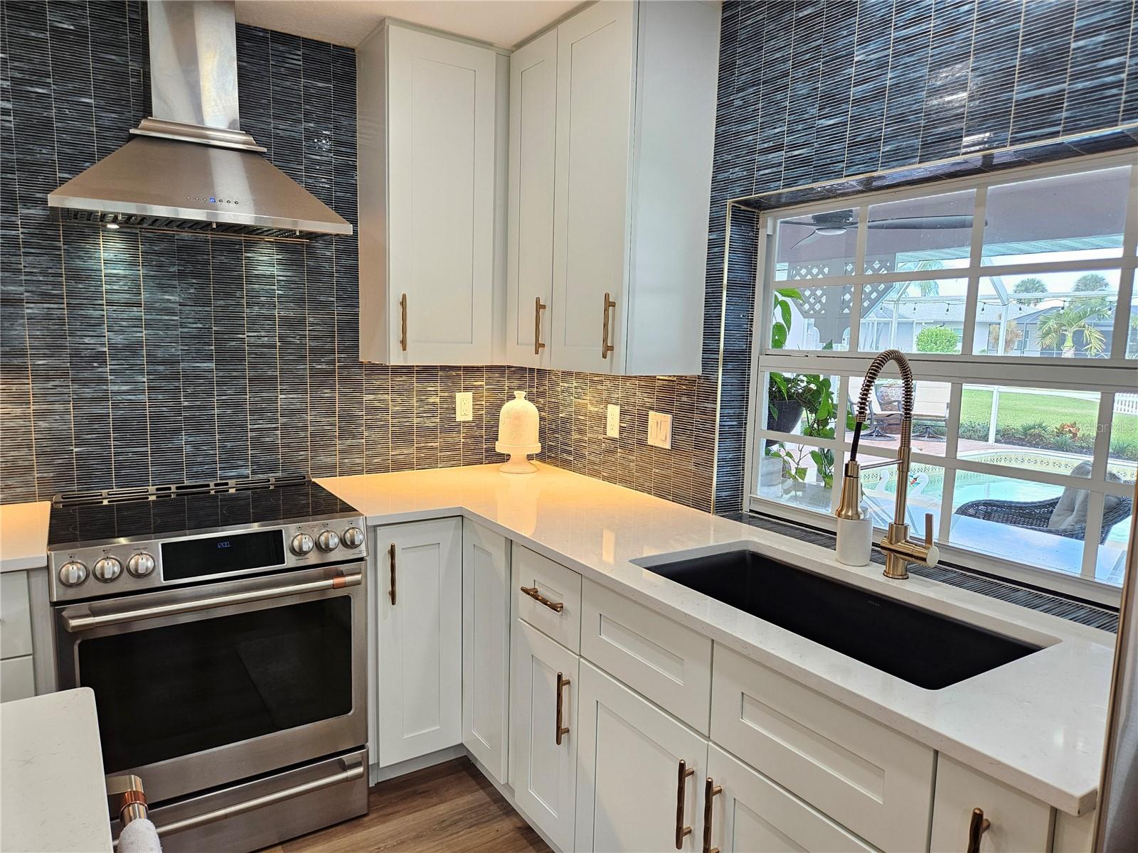 Image 18 of 52 For 917 Gondola Drive