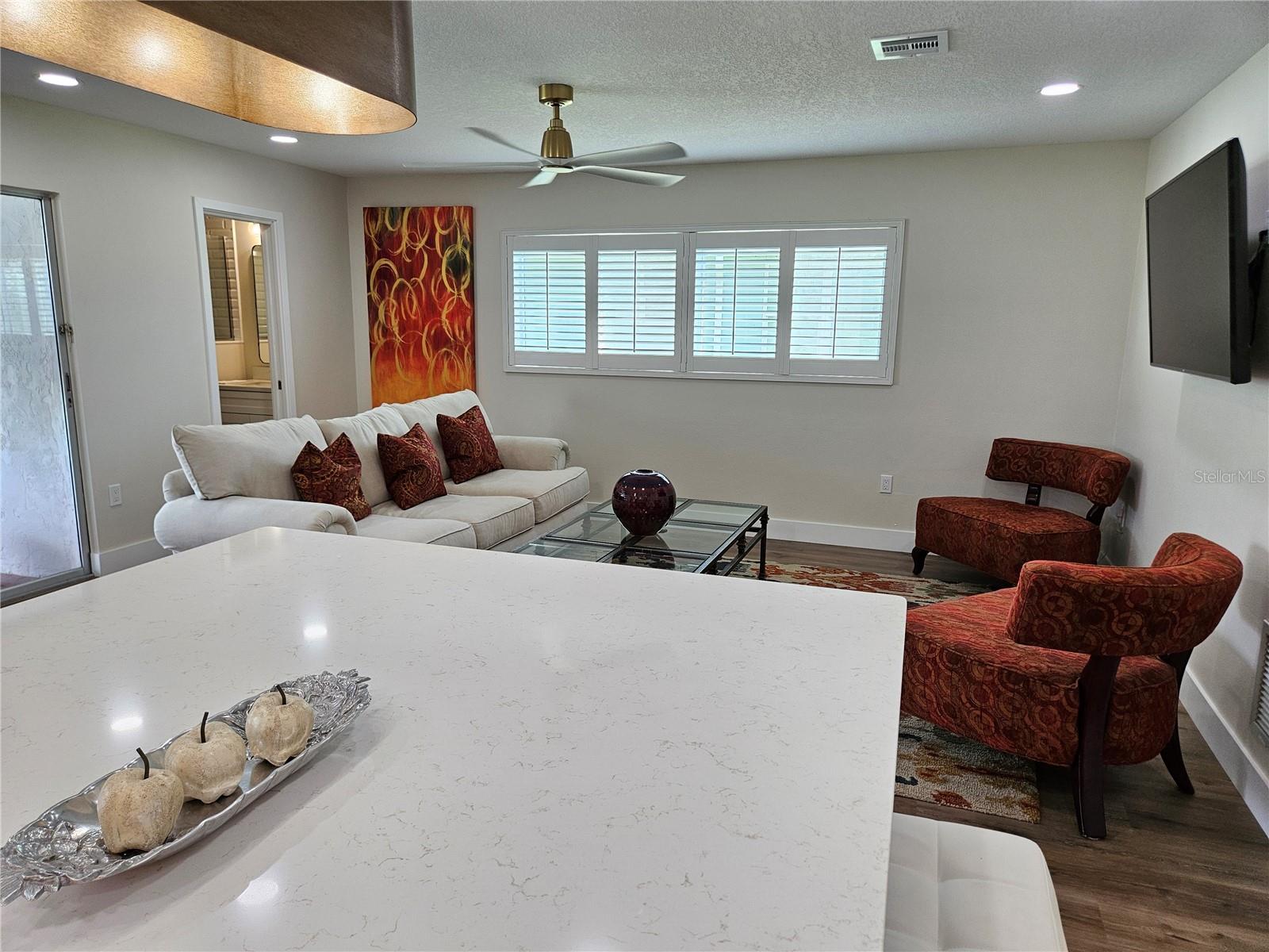 Image 22 of 52 For 917 Gondola Drive