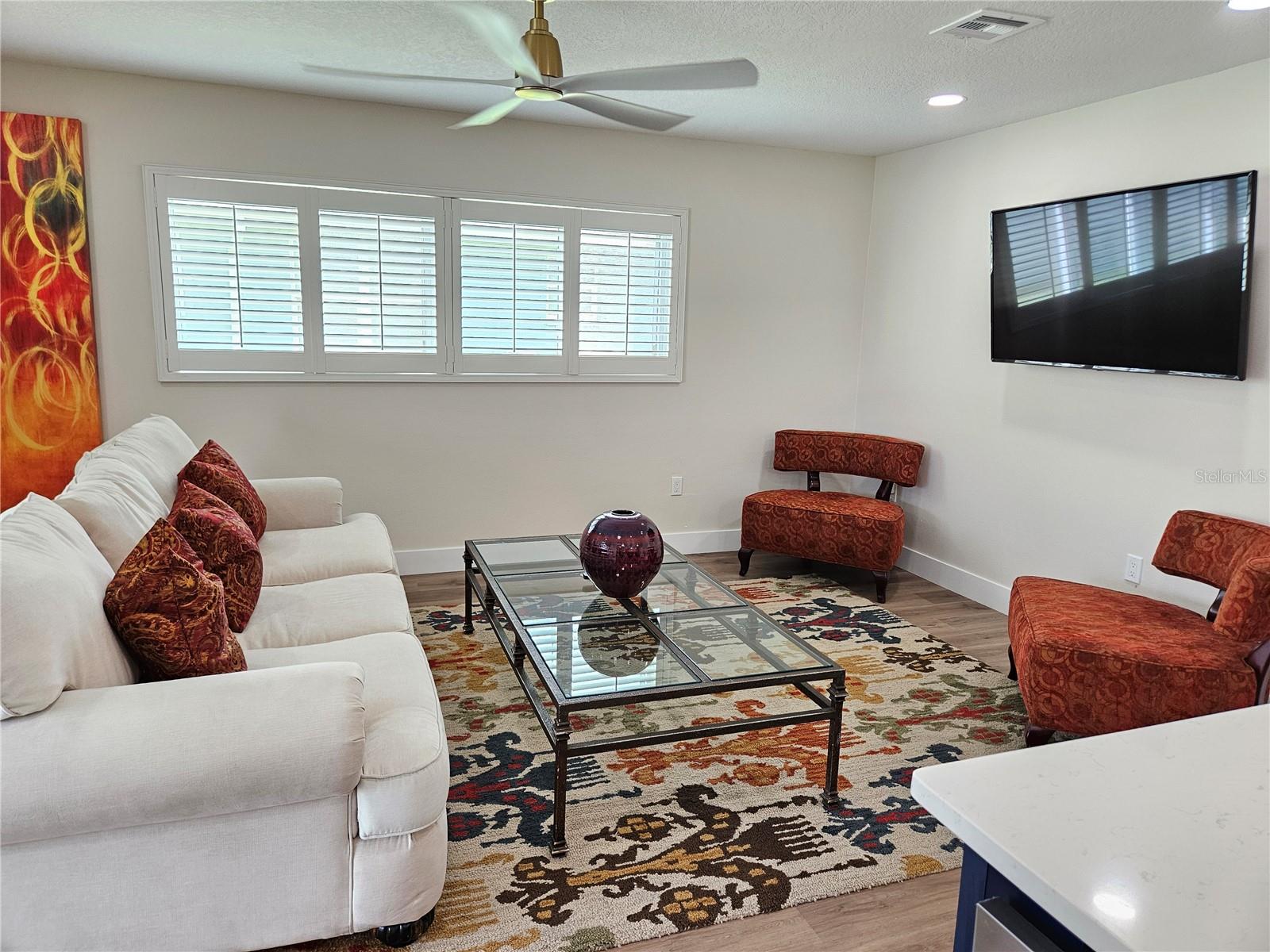 Image 24 of 52 For 917 Gondola Drive