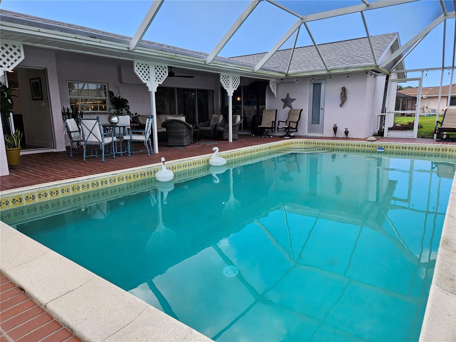 Image 34 of 52 For 917 Gondola Drive