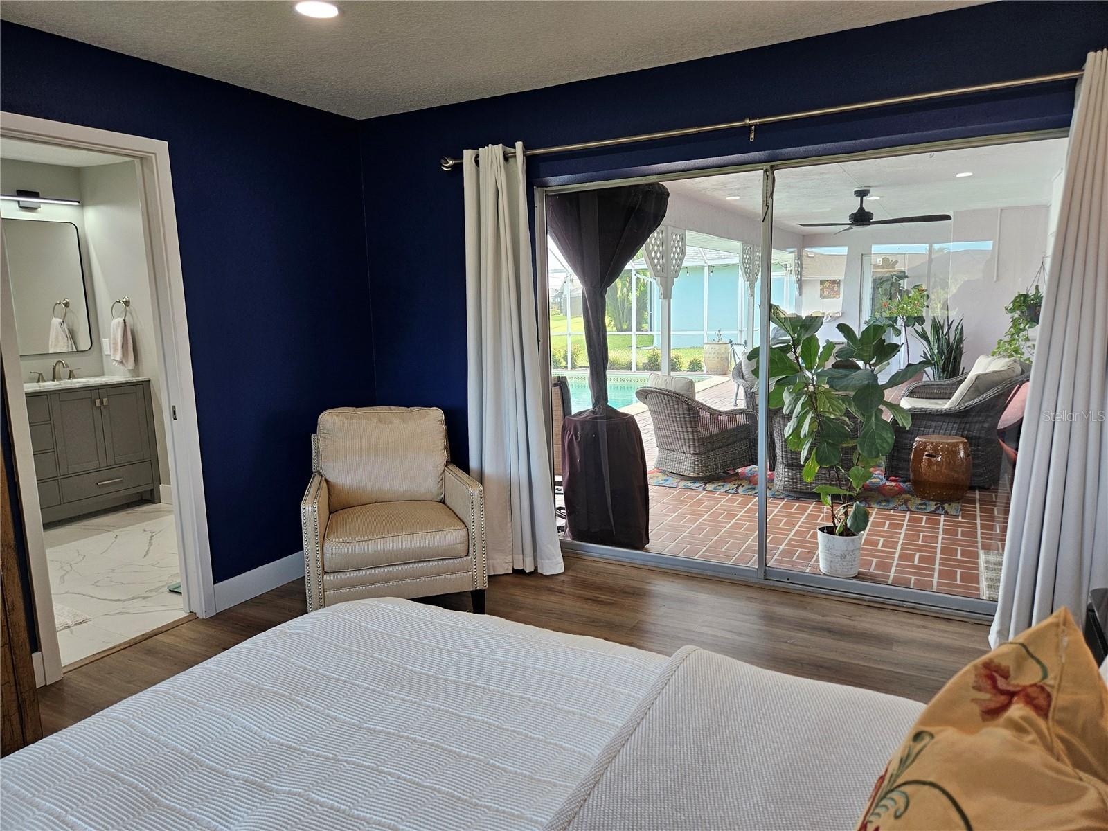 Image 37 of 52 For 917 Gondola Drive