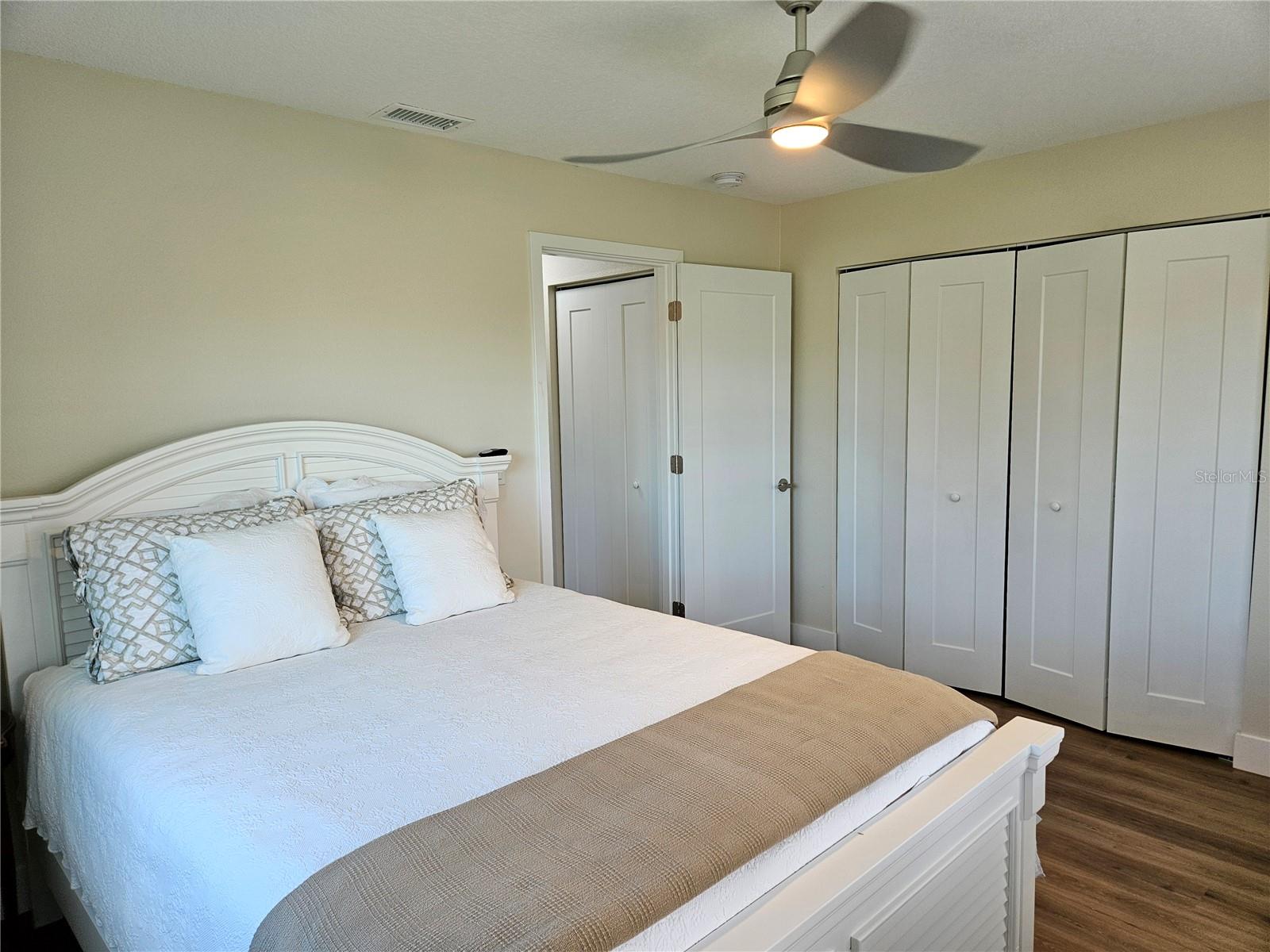 Image 51 of 52 For 917 Gondola Drive