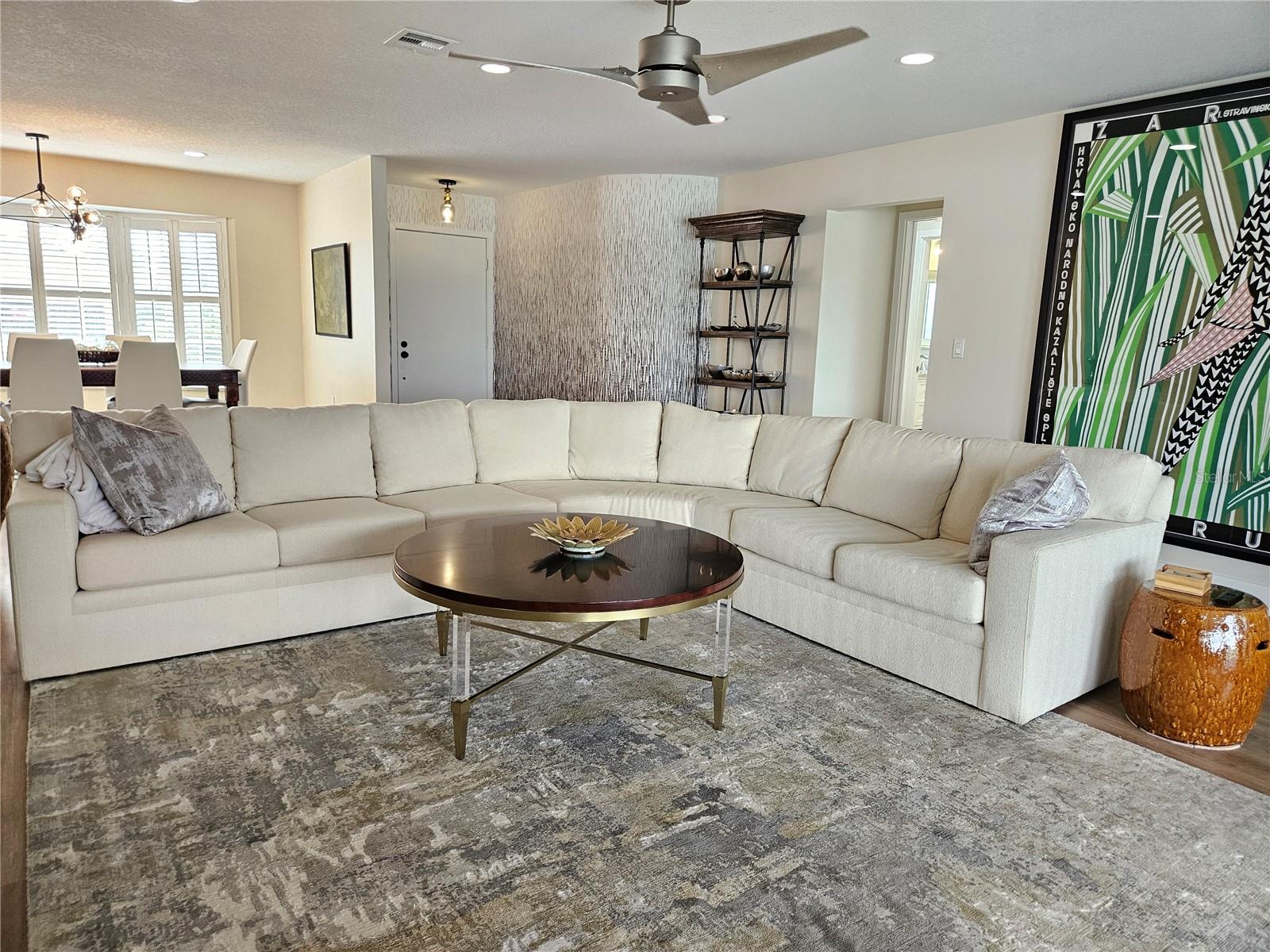 Image 6 of 52 For 917 Gondola Drive