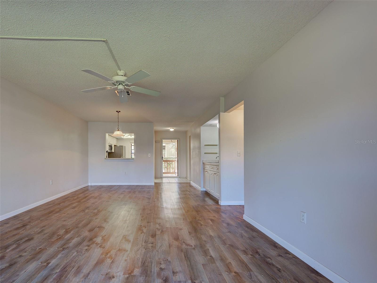 Image 17 of 59 For 365 Three Lakes Lane K