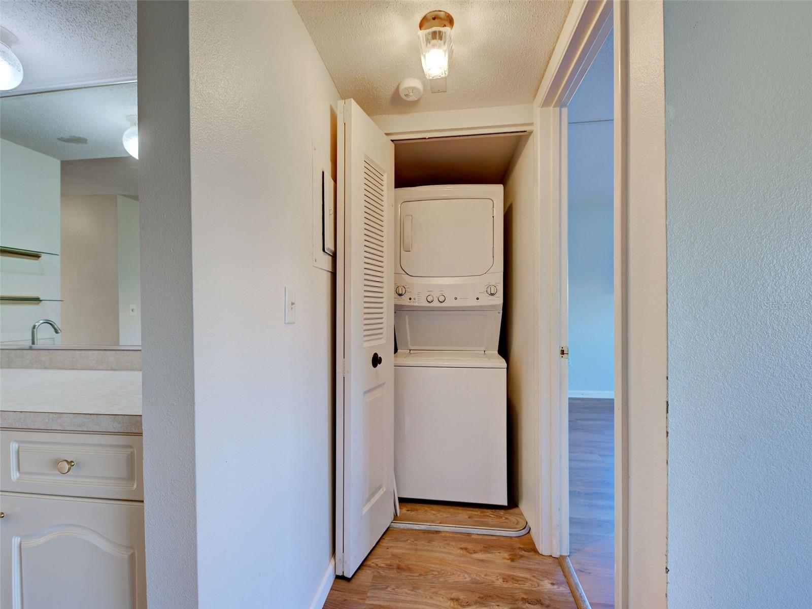 Image 19 of 59 For 365 Three Lakes Lane K