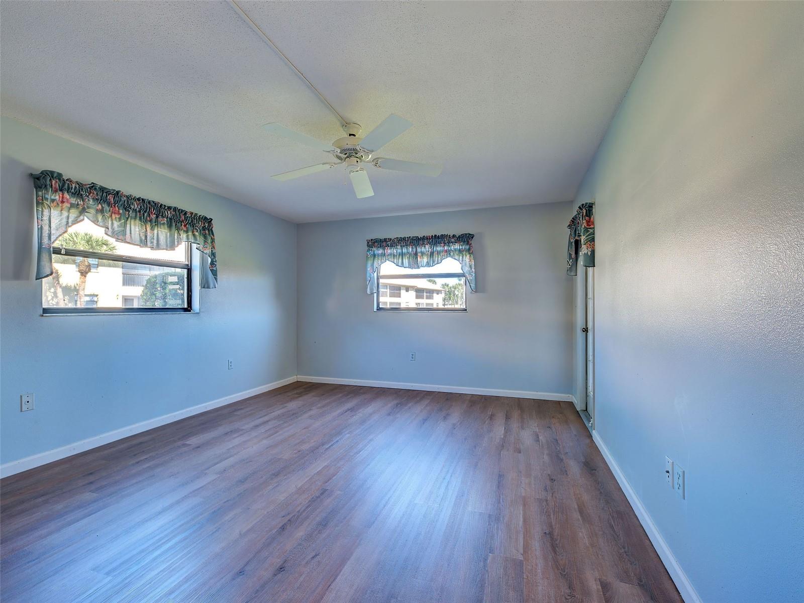 Image 21 of 59 For 365 Three Lakes Lane K