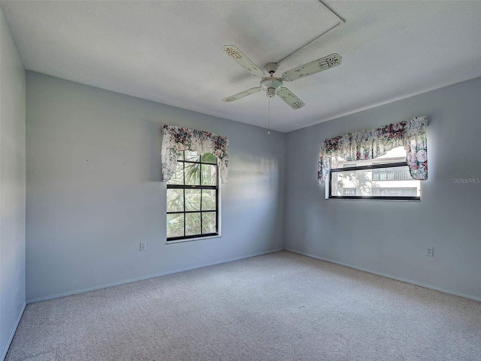 Image 29 of 59 For 365 Three Lakes Lane K