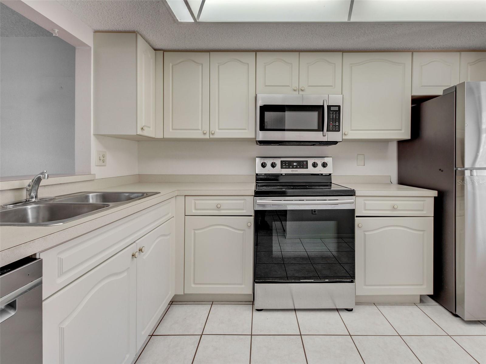 Image 8 of 59 For 365 Three Lakes Lane K