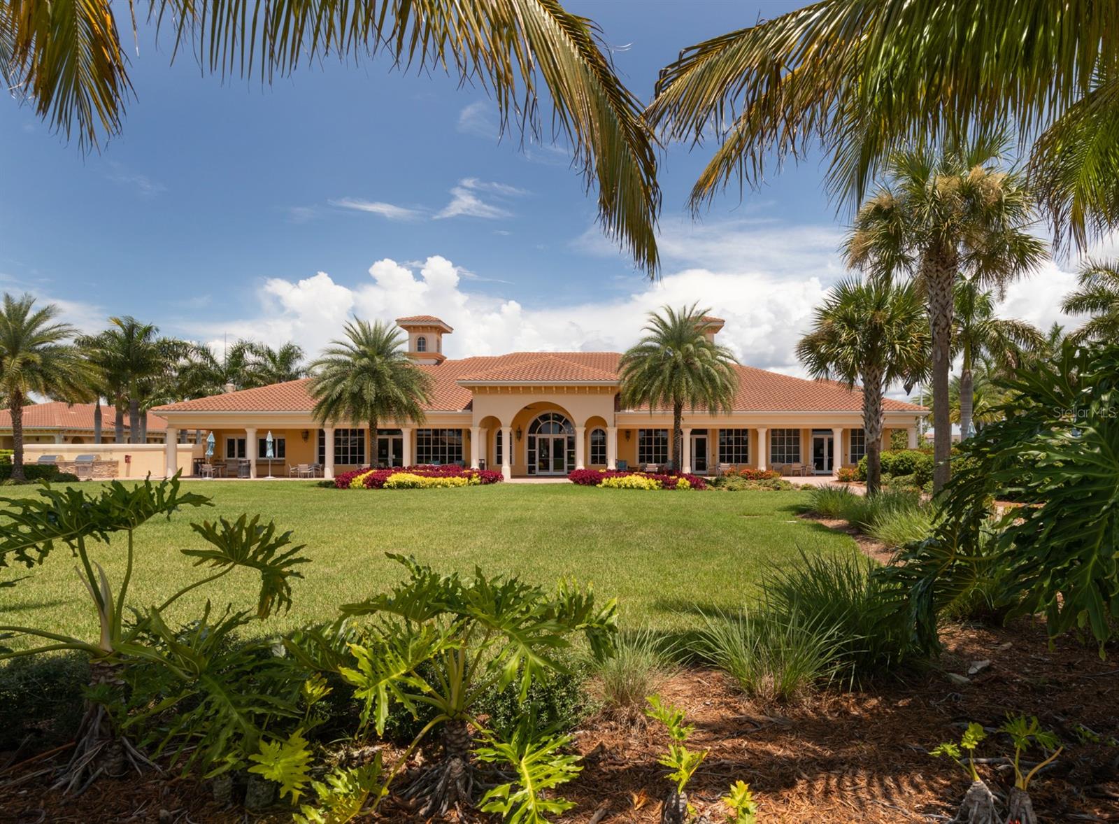 Image 43 of 93 For 13210 Ipolita Street