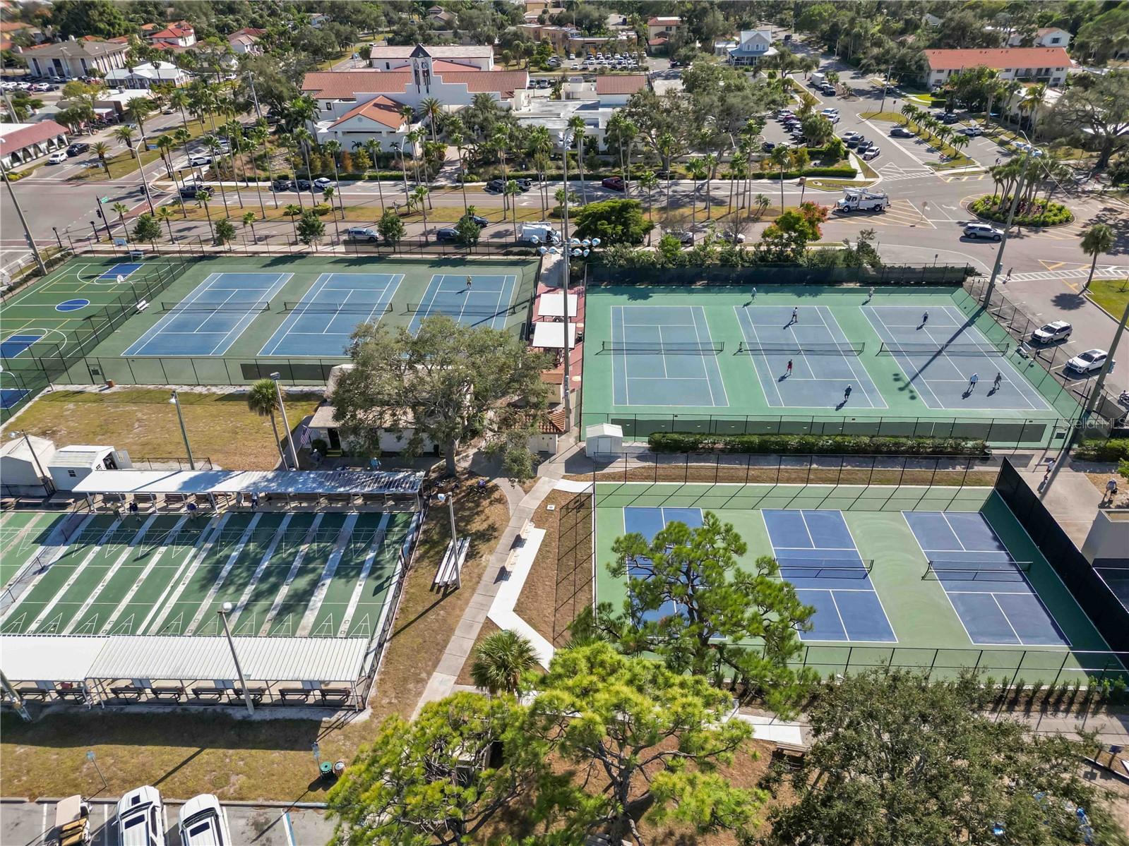 Image 54 of 61 For 409 Manatee Court 206