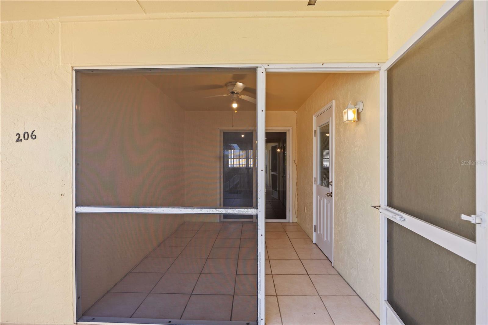 Image 9 of 61 For 409 Manatee Court 206