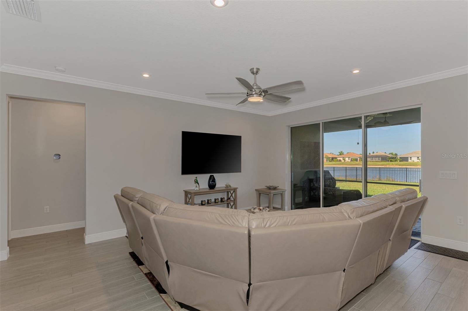 Image 12 of 91 For 11786 Sistine Lane