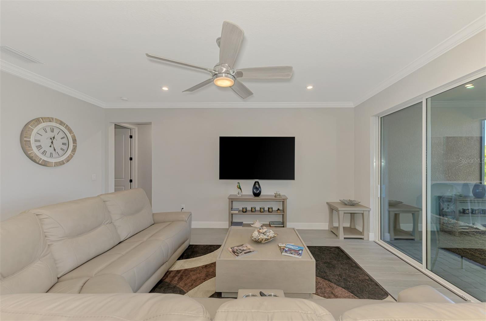 Image 15 of 91 For 11786 Sistine Lane