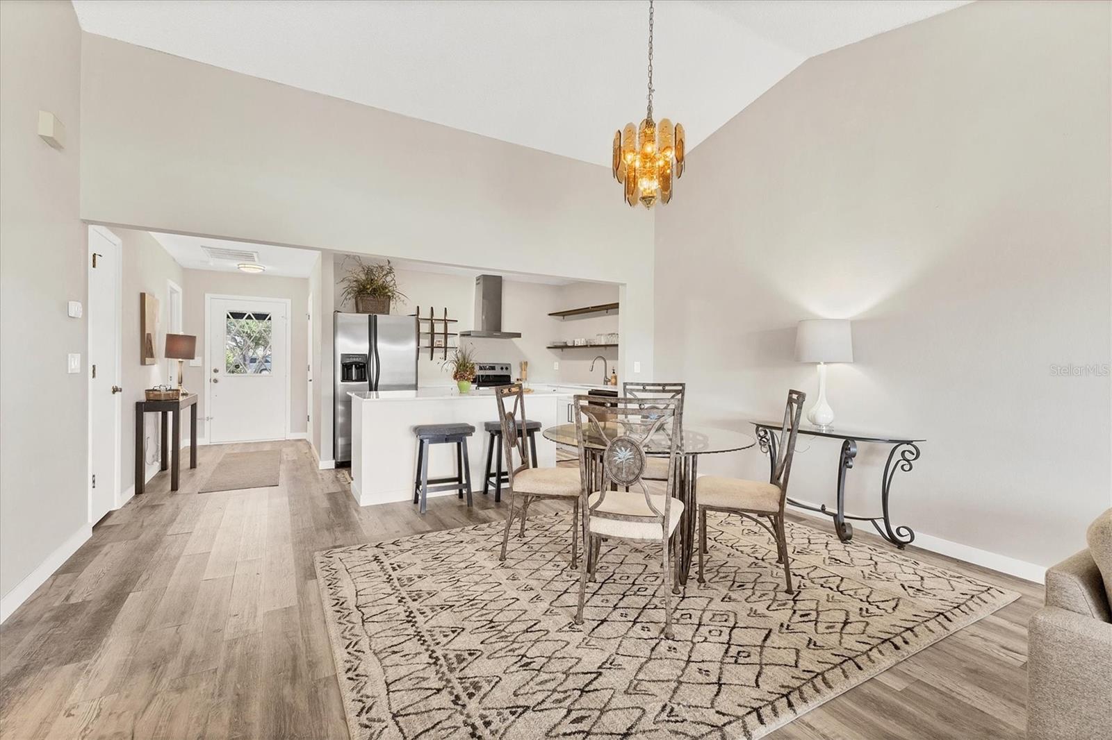 Image 15 of 38 For 1211 Capri Isles Boulevard 123