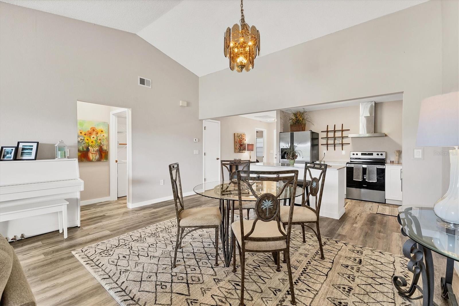 Image 16 of 38 For 1211 Capri Isles Boulevard 123