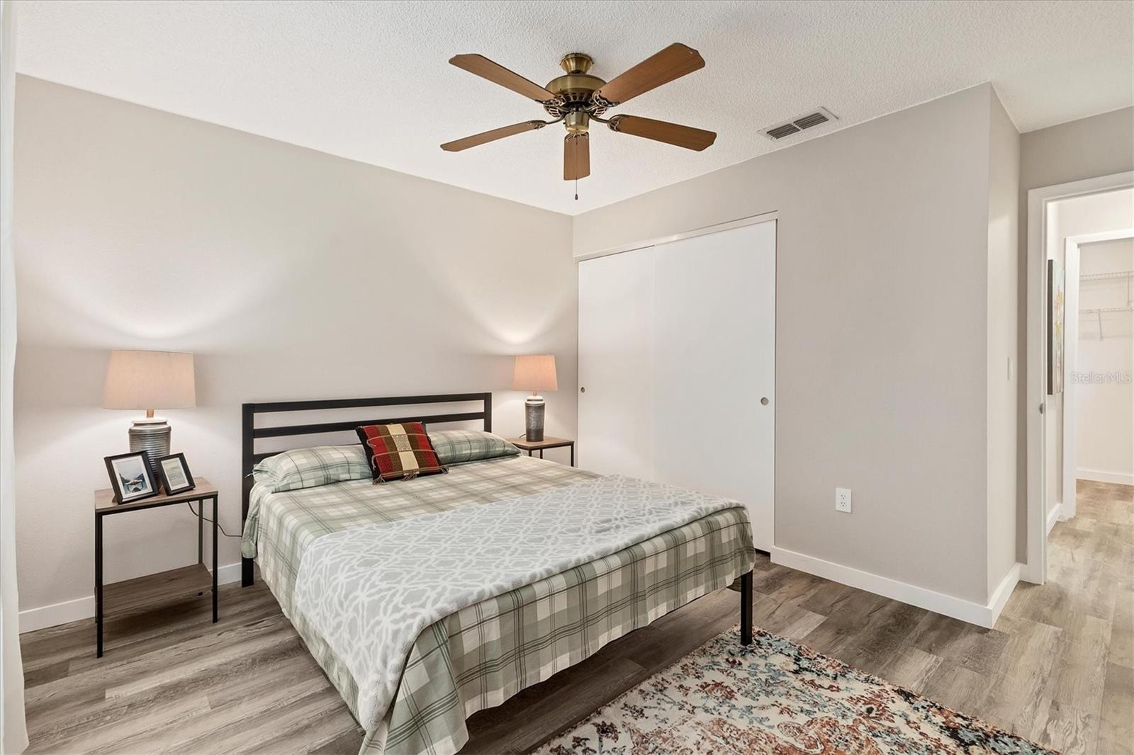 Image 23 of 38 For 1211 Capri Isles Boulevard 123