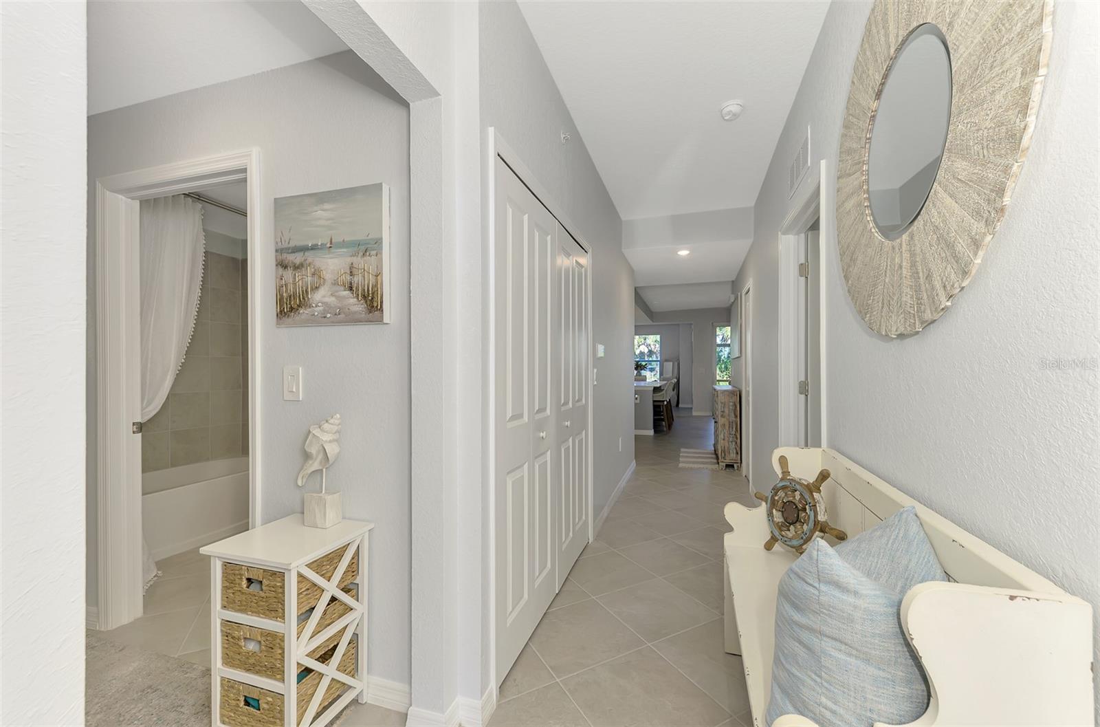 Image 12 of 100 For 12520 Galapagos Court 106