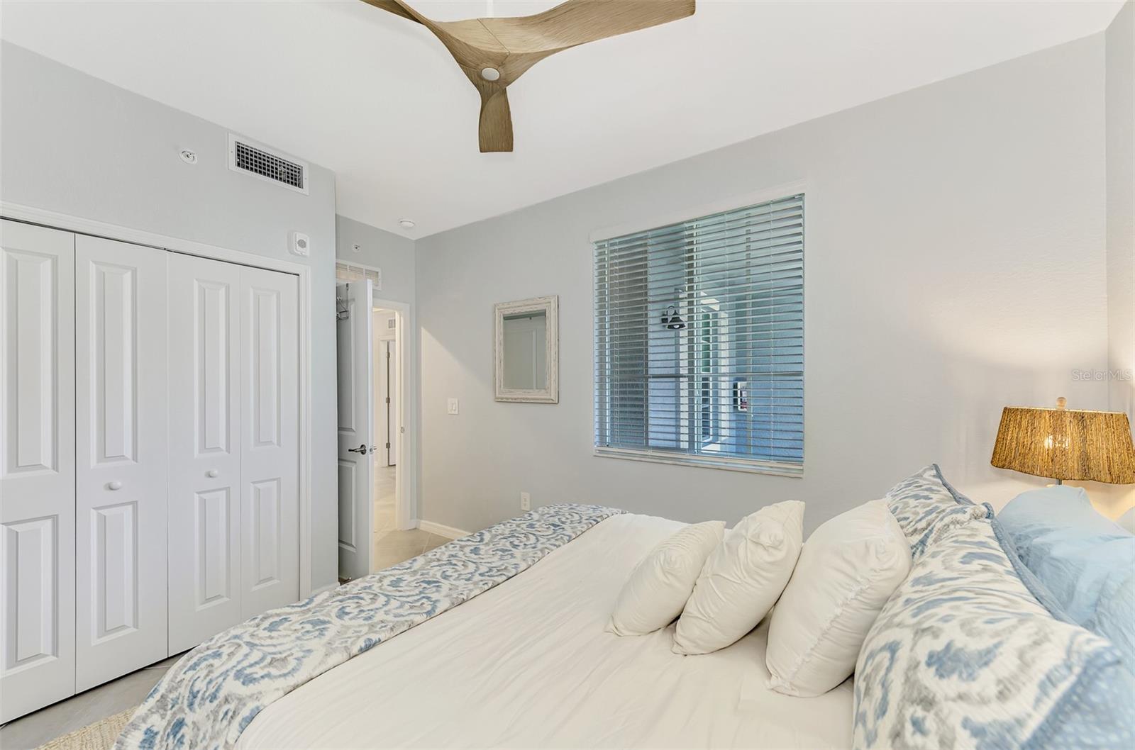 Image 40 of 100 For 12520 Galapagos Court 106