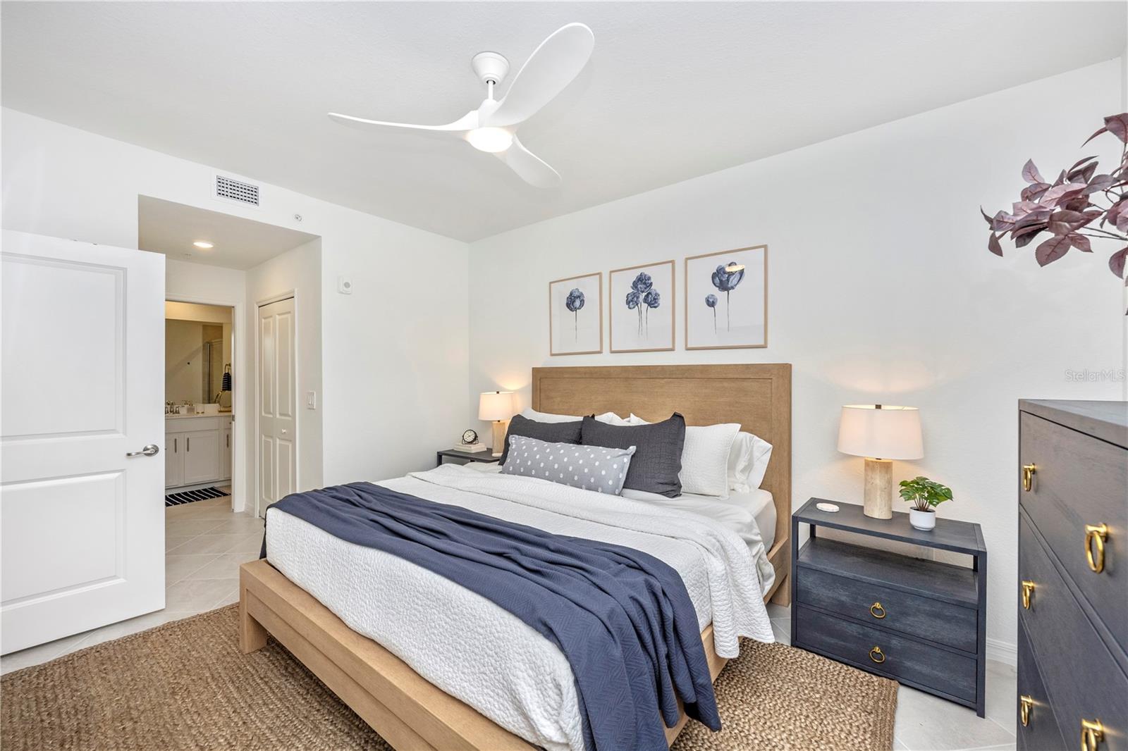 Image 29 of 86 For 17625 Opal Sand Drive 106