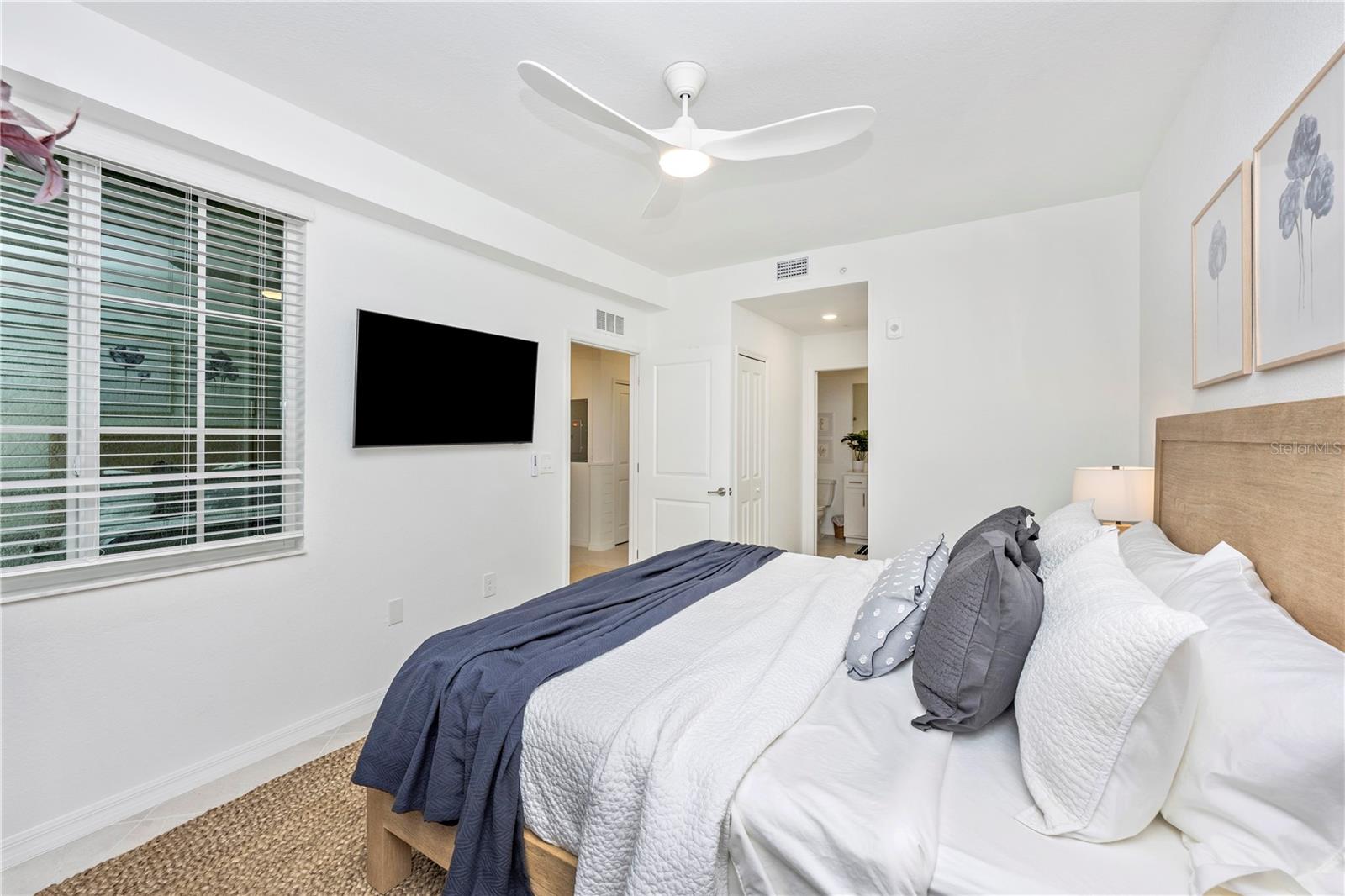 Image 30 of 86 For 17625 Opal Sand Drive 106