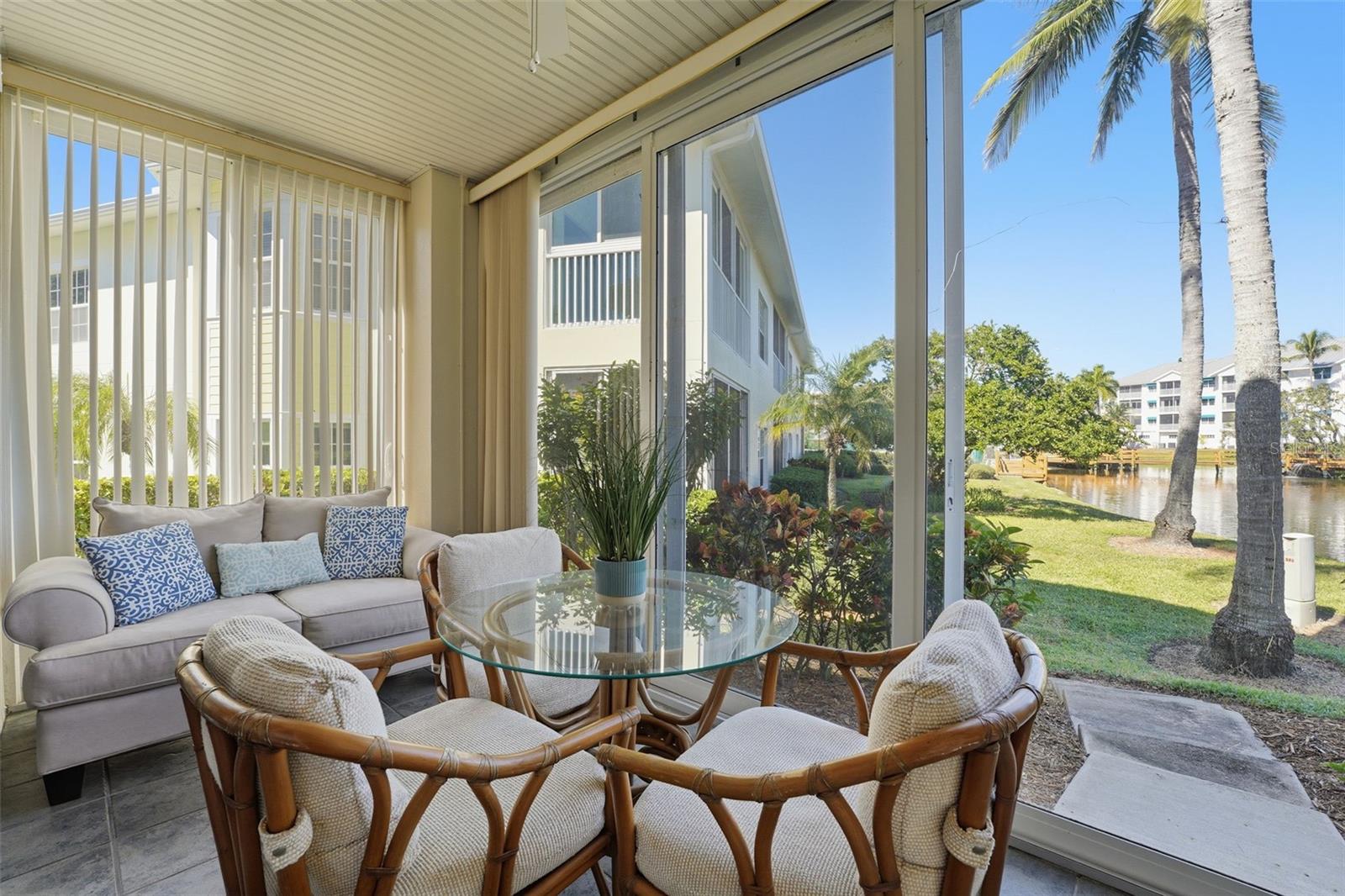 Image 25 of 33 For 291 Hidden Bay Drive 101