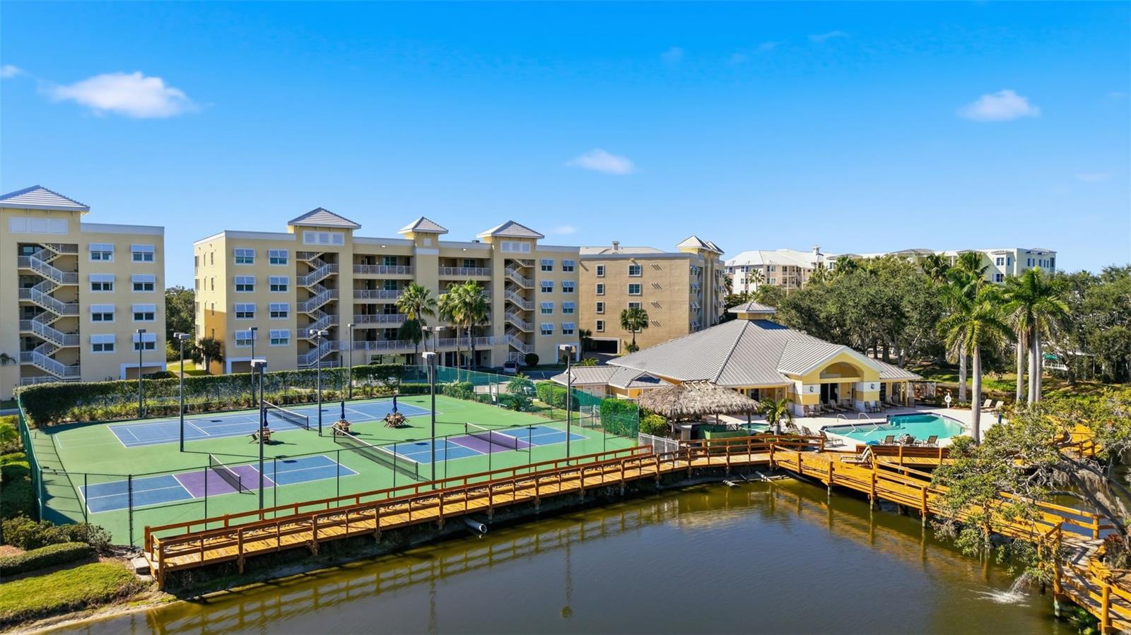 Image 28 of 33 For 291 Hidden Bay Drive 101