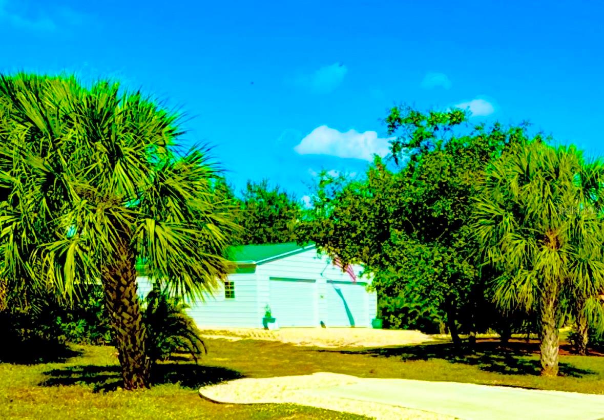 Image 23 of 37 For 3950 Derrick Street